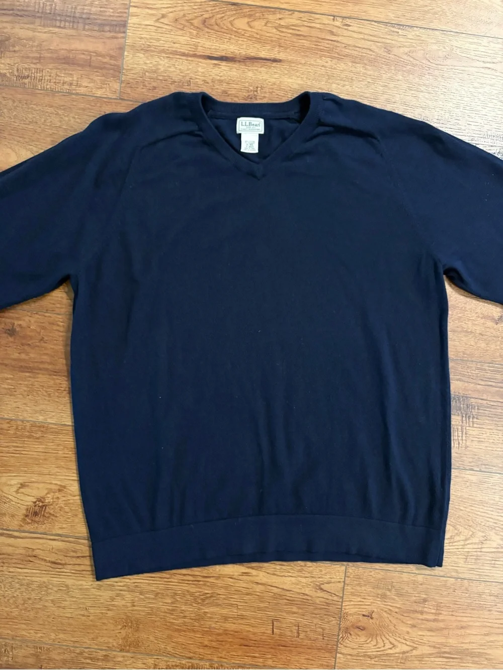 L.L.Bean Cotton Cashmere Sweater XL Reg Navy V-Neck Raglan Men
